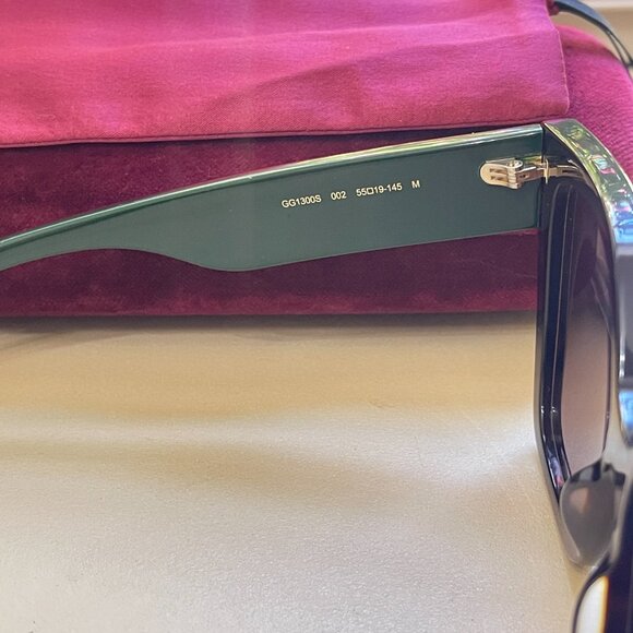 New Gucci Sunglasses GG1300S Havana Stripe Gold Logo with Cloth Case Pouch - Picture 10 of 12